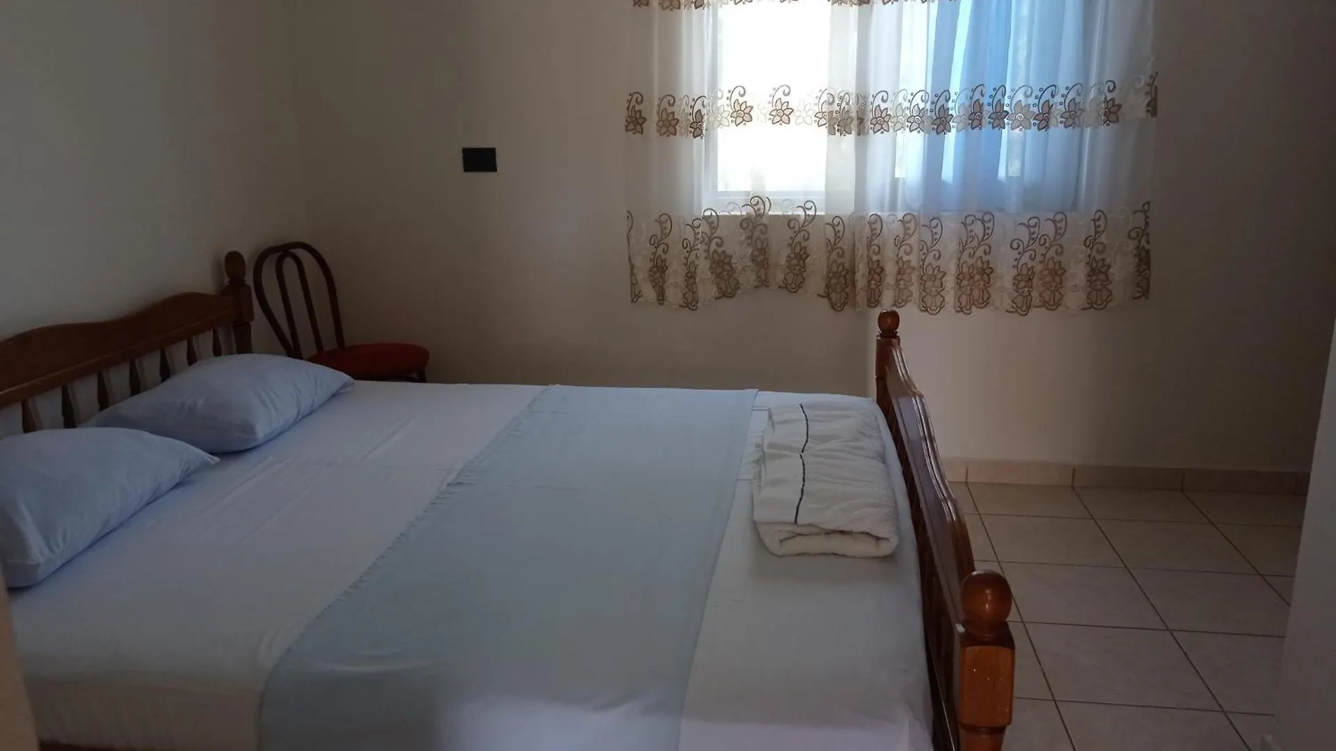 A & H Apartments Velipojë